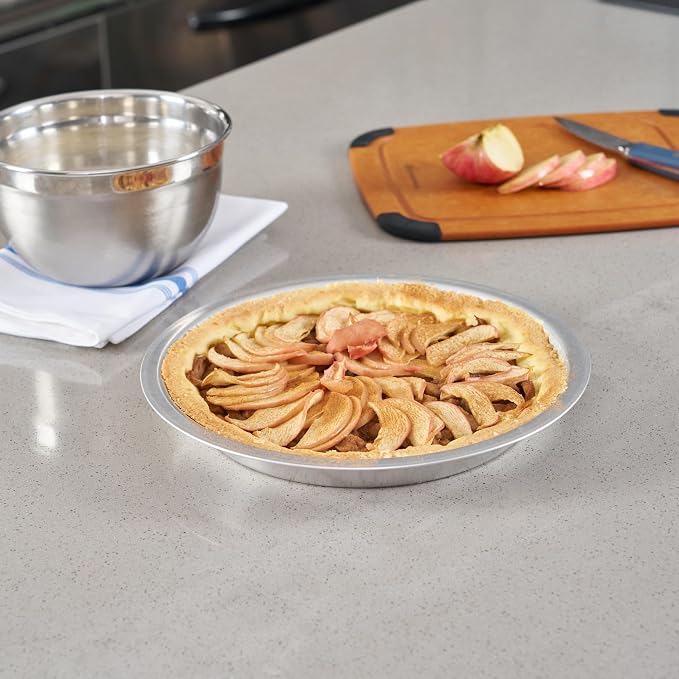 Restaurantware Aluminum Pie Pan 72 Count 10 Inch Round 1.25 Inch Deep Oven-Friendly Pie Tin, Lightweight Baking Pan, Silver Plate for Quiche, Fruit Pies, Home And Commercial Kitchens