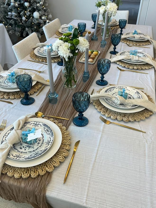 13.8" Set of 6 Round Woven Corn Husk Placemats by Laquedecraft | Protects Tables from Heat & Scratches, Perfect for Everyday Dining, Family Gatherings and Holiday Entertaining