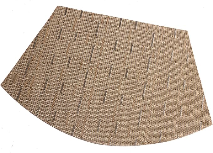 SHACOS Round Table Placemats Set of 7 Woven Vinyl Wedge Placemats with Centerpiece Round Table Mat Heat Resistant Wipe Clean (7, Tan)