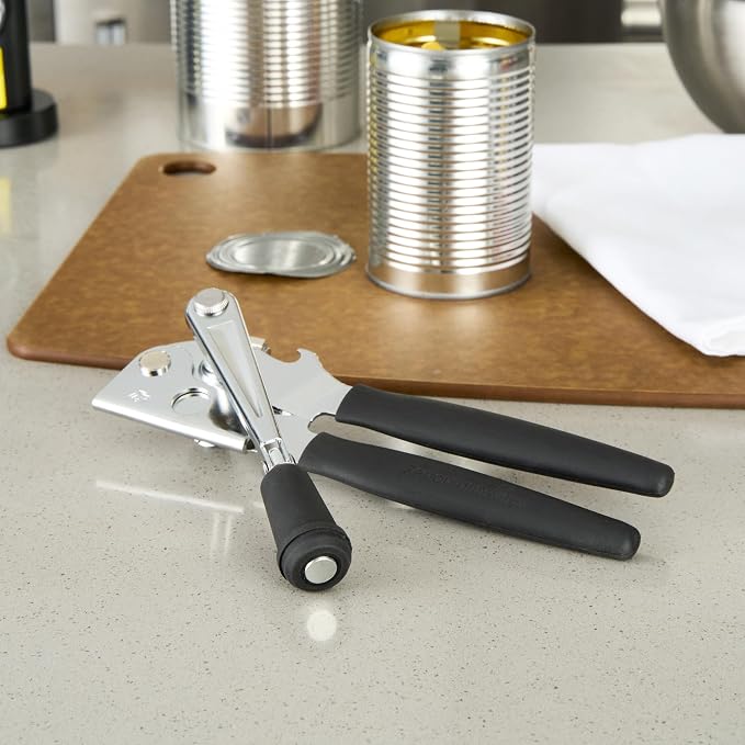 Restaurantware Stainless Steel Magnetic Manual Can Opener - German Standard Black Crank Can Opener with Magnet, Ergonomic Handle, Non-Slip - Heavy-Duty Hand Can Opener, Easy Turn, Sharp Blade