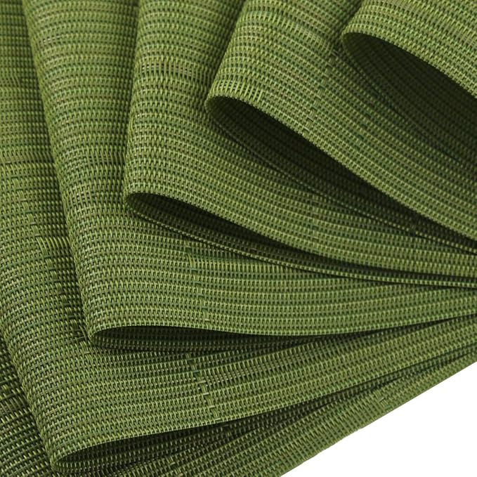 Vinyl Placemats,Washable Table Mats Easy to Clean Woven Placemats for Dining Table Set of 4 (Sage Green)