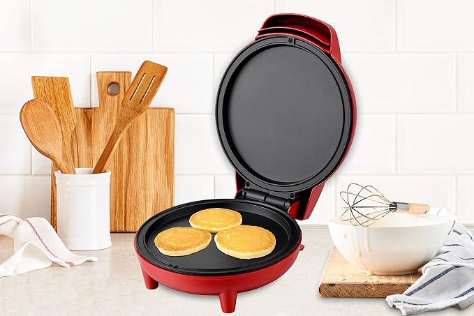 Courant 7" Travel Pizza Maker Plus, Indoor Electric Grill, Nonstick Pan for Pizzas, Quesadillas, Nachos and more, Personal Pizza Machine for Delicious Meals,Red