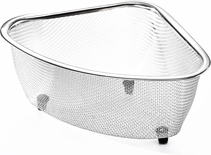 Fox Run Stainless Steel Colander, Triangular 3 Quart Pasta Strainer | Easily Strain Pasta, Rice & Spaghetti | Perfect Metal Strainer For Washing Fruit & Vegetables | Space Saving Colander