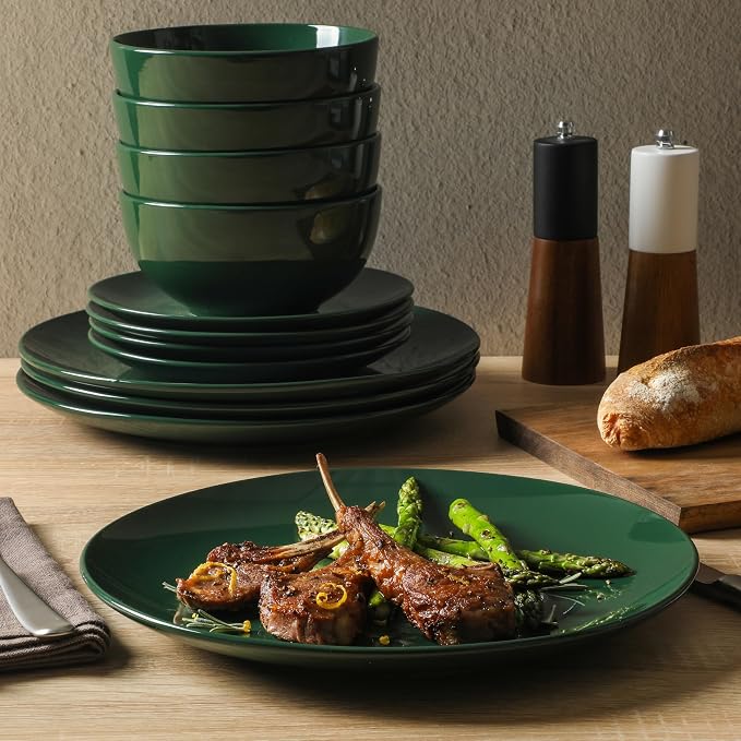 Gibson Home Simple Essential (Service for 4) 12 Piece Plates and Bowls Porcelain Solid Color Dishes Ceramic Dinnerware Set - Hunter Green