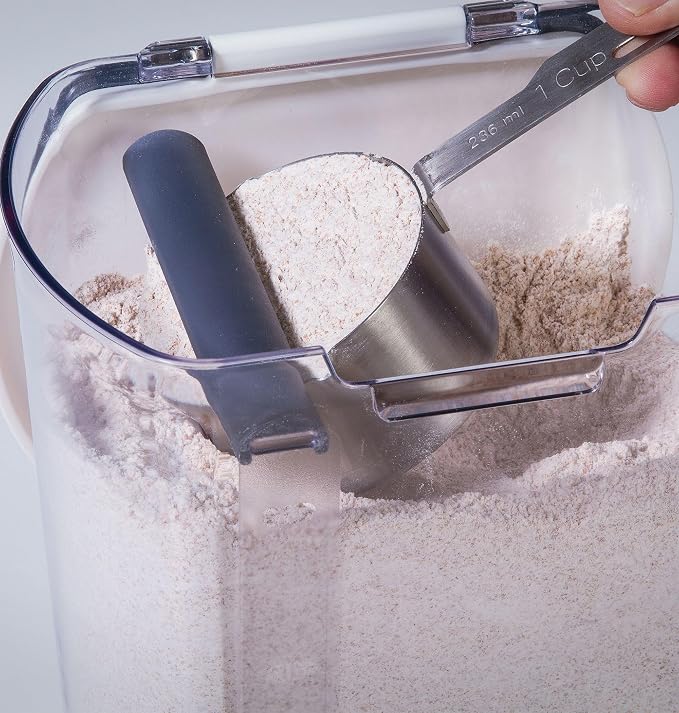 ProKeeper Flour Storage Container, 4-Quart Capacity, Includes Leveling Bar for Mess-Free Measuring | Includes Leveling Bar for Mess-Free Measuring, BPA-Free and Dishwasher Safe