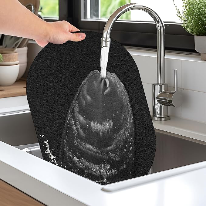 Placemats for Dining Table Set of 8 Non-Slip, Heat Resistant Oval Leather Placemat Double Layer, Waterproof Table Mats Easy to Clean for Kitchen Dining Room Coffee Office Table, Black