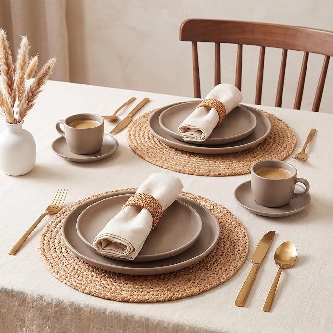 Natural Jute Placemats Set of 10, Round Woven Table Mats, 13 Inch Rattan Charger Plates for Dinner, Boho Farmhouse Braided Place Mats