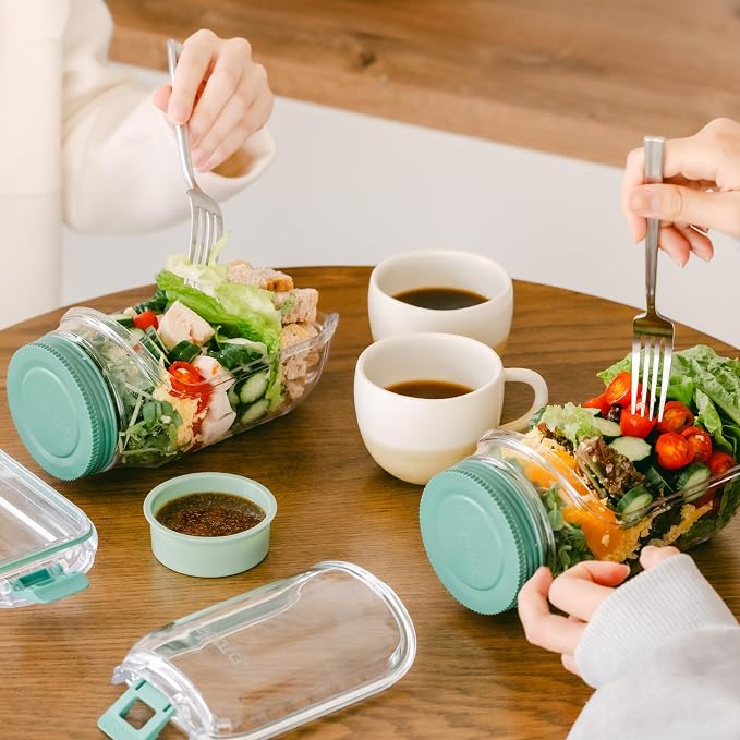 Prepara The Original Salad Pod, 4.5 Cups, Green | BPA-Free, Ideal for Meal Prep & Salads, 4.5-Cup Pod with 2.5 oz Dressing Capsule