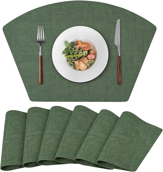 Round Table Placemats Set of 6, Faux Leather Wedge Shape Place Mats Heat Resistant Wipeable Washable Table Mats for Dining Outdoor Indoor, Green