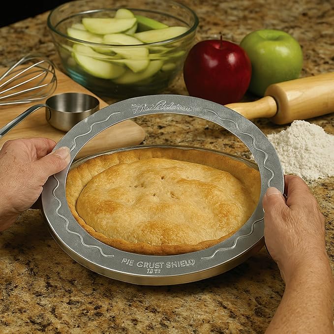 Mrs. Anderson's Baking Pie Crust Protector Shield, Fits 9.5-Inch And 10-Inch Pie Plates, Prevents Over-Browning And Spills