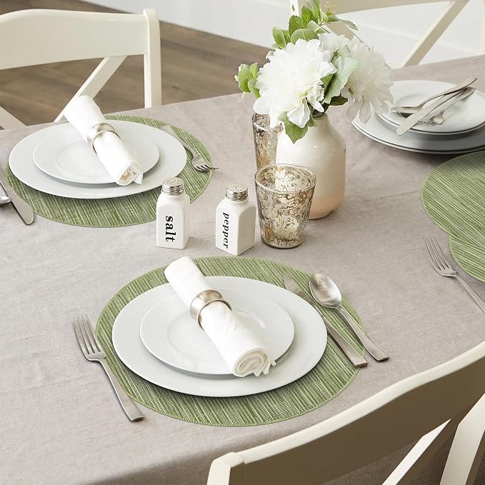 Round Placemats, Placemats Set of 4 Washable Place Mats, Green 15" | Easy to Clean, Heat Resistant Table Mats, Wipeable Linen Placemat for Holiday Party Kitchen Dining Table Decoration