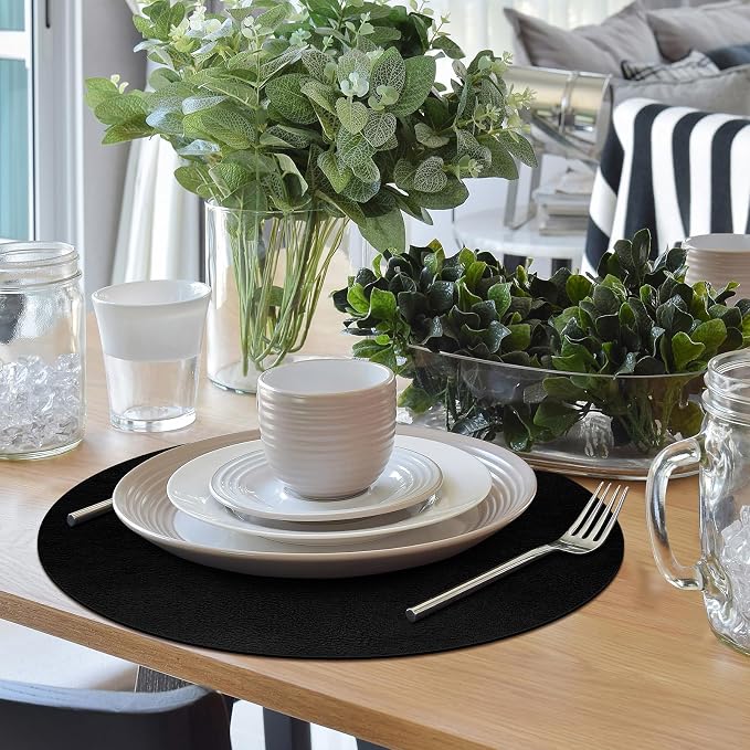 ADRIMER Placemats, Heat Resistant Round Placemats Set of 8 Washable, Waterproof Table Mats, Wipeable Faux Leather Place Mats for Kitchen, Dining Room, Black