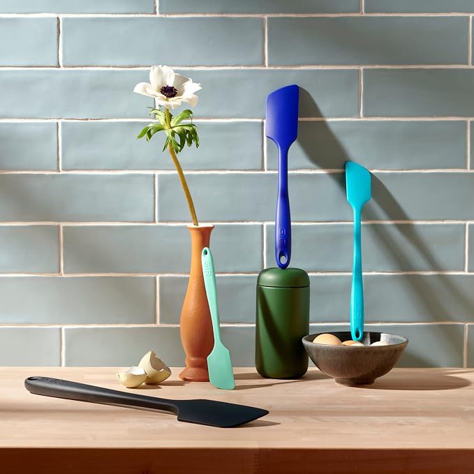 GIR: Get It Right Silicone Kitchen Spatula - Non-toxic Cooking Utensils for Nonstick Cookware, Cooking and Baking, Skinny - 11IN - Black