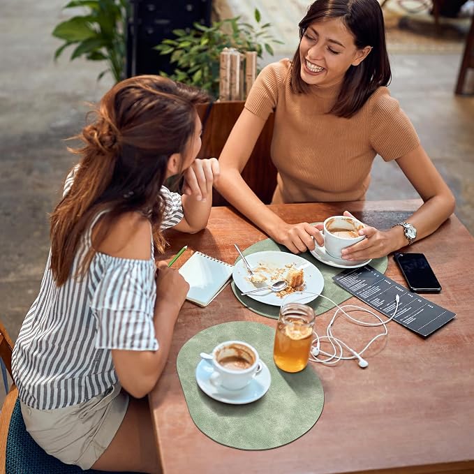 ADRIMER Placemats, Heat Resistant Oval Placemats Set of 6 Washable 12 x 17 Inch, Waterproof Table Mats, Wipeable Pu Place Mats for Kitchen, Dining Room, Green