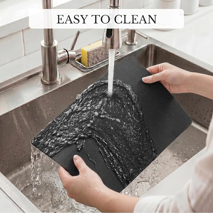 Romanstile Vinyl Placemats Set of 6, Reversible Faux Leather Heat Resistant Wipeable Table Mats, Waterproof Washable Non-Slip Table Placemats for Dining/Kitchen/Party/Outdoor (Black, 12" x 17")