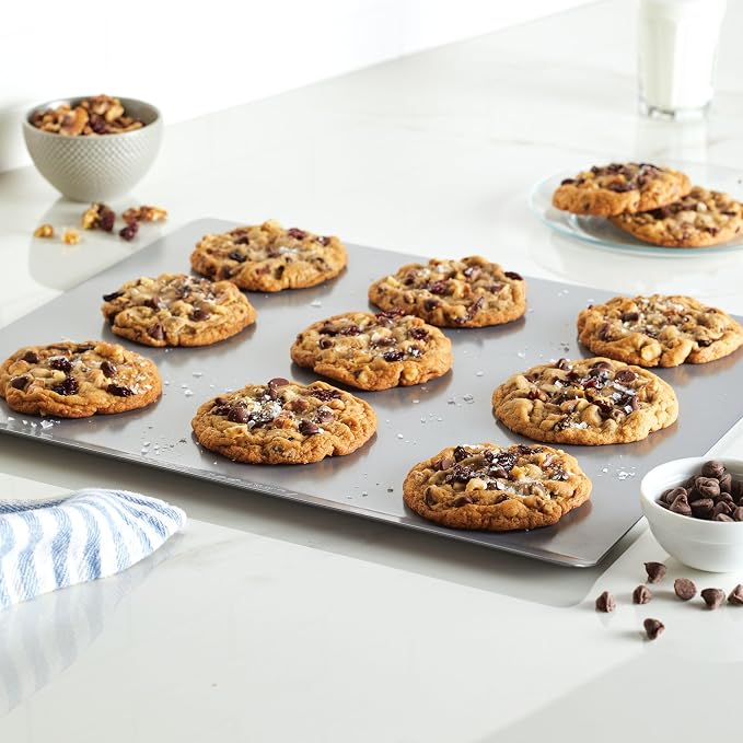 Farberware GOLDEN BAKE Nonstick Jumbo Cookie Sheet, Flat Baking Sheet, 14-Inch x 16-Inch, Light Gray
