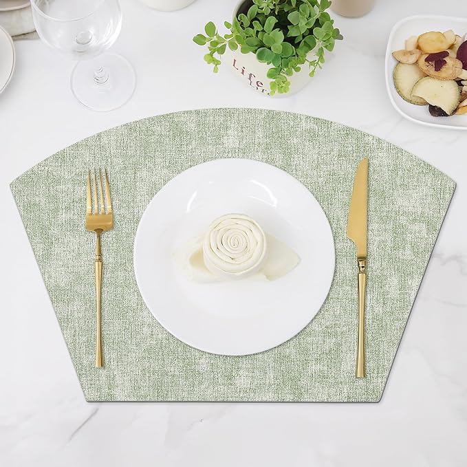 Homaxy Wedge Faux Leather Placemats for Round Table, Set of 6, Grass Green | Waterproof Wipeable Washable Table Mats, Easy to Clean Anti-Slip Place Mats, 11.8" x 17"