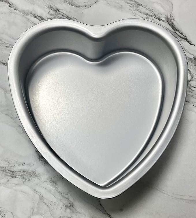 8 x 3 Inch Heart Shaped Cake Pan, Aluminum Heart Cake Tin, Baking Cake Pan for Wedding, Party, Family Occasions, Chocolate, Bread. (Heart, 8 x 3 Inch)