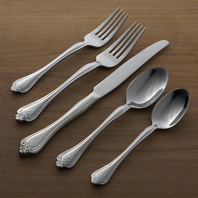 Oneida Boutonniere 20-Piece 18/0 Silverware Set for 4, Flatware | mirror finish, dishwasher safe | includes knives, forks, and spoons | cutlery set for kitchen and dining