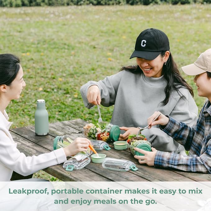 Prepara The Original Salad Pod, 4.5 Cups, Green | BPA-Free, Ideal for Meal Prep & Salads, 4.5-Cup Pod with 2.5 oz Dressing Capsule