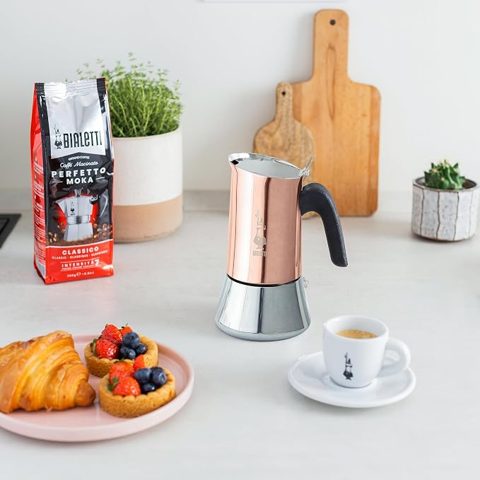 Bialetti - New Venus Induction, Stovetop Coffee Maker, Suitable for all Types of Hobs, 18/10 Steel, 4 Cups (5.7 Oz), Aluminum, Copper