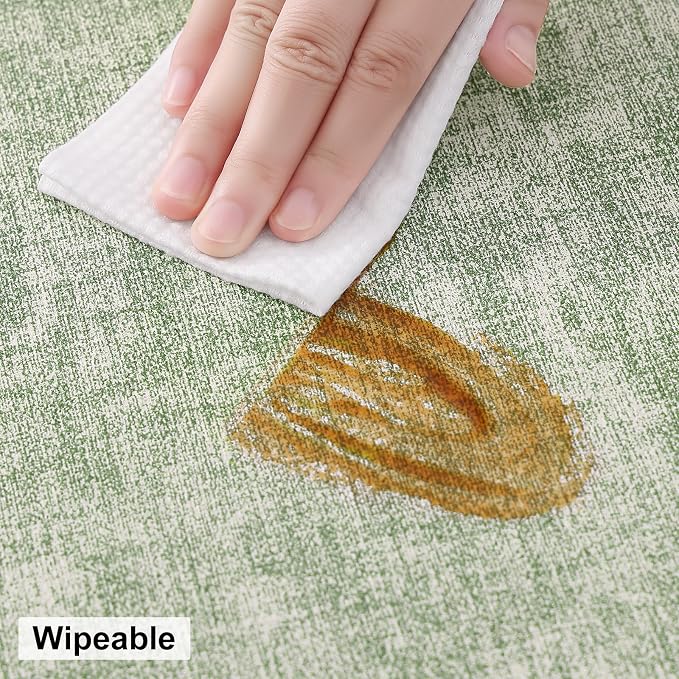Round Faux Leather Placemat and Coaster 6 Packs, Washable Heat Resistant Dining Place Mats, Wipeable Double-Sided Table Mats for Indoor and Outdoor, Diameter 13 and 3.93 inch, Light Green