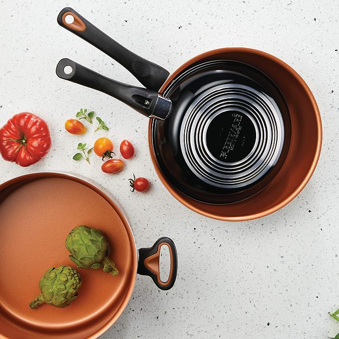 Farberware Glide Ceramic Nonstick Saute Pan / Frying Pan / Fry Pan with Lid and Helper Handle - 4 Quart, Black