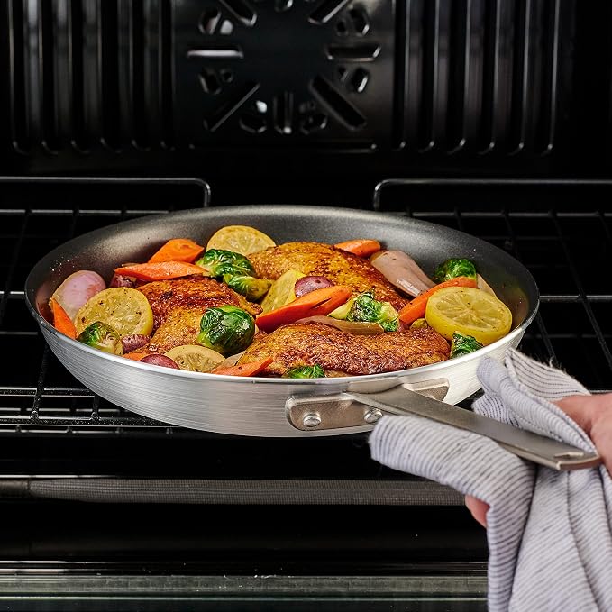 Tramontina Professional Fusion 12-Inch Non Stick Large Frying Pan | Heavy-Gauge Aluminum Skillet with Reinforced Nonstick Coating, Dishwasher and Oven Safe
