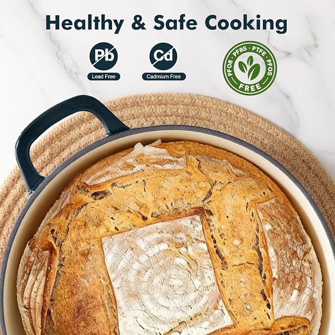SENSARTE Enameled Cast Iron Dutch Oven Pot with Lid 3.5/5.5/6.5 Quart Heavy-Duty Round Dual Handles Kitchen Pot with Cotton Potholders & Silicone Trivet, Pot for Bread Baking, Stews, Braising, Roasting, Oven Safe, 3.5 Quart, Emerald Green