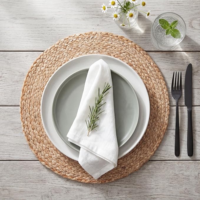 Natural Jute Placemats Set of 10, Round Woven Table Mats, 13 Inch Rattan Charger Plates for Dinner, Boho Farmhouse Braided Place Mats