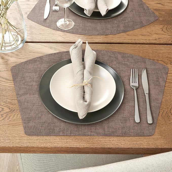 Round Table Placemats Set of 6, Faux Leather Wedge Shape Place Mats Heat Resistant Wipeable Washable Table Mats for Dining Outdoor Indoor, Brown