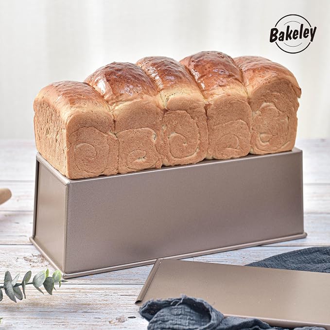 Commercial Pullman Loaf Pan with Lid, 2.2Lb Dough Capacity Non-stick Rectangle Flat Toast Box for Oven Baking 13.6"×5.4"×4.7"(Champagne Gold)