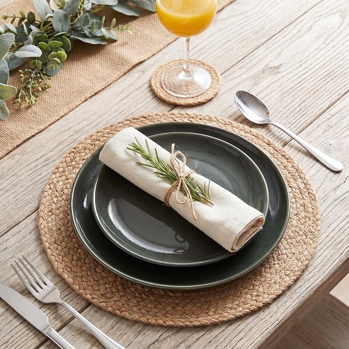 Natural Jute Placemats Set of 2, Round Woven Table Mats, 13 Inch Rattan Charger Plates for Dinner, Boho Farmhouse Braided Place Mats