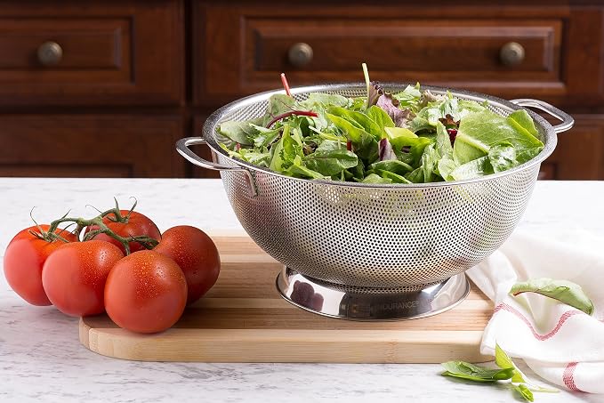 Bellemain Stainless Steel Colander for Kitchen, 3 Qt Pasta & Rice Strainer | Durable Highest Grade Premium Steel, Dishwasher Safe and Odor resistant Food Strainer, Lightweight Looped Handles