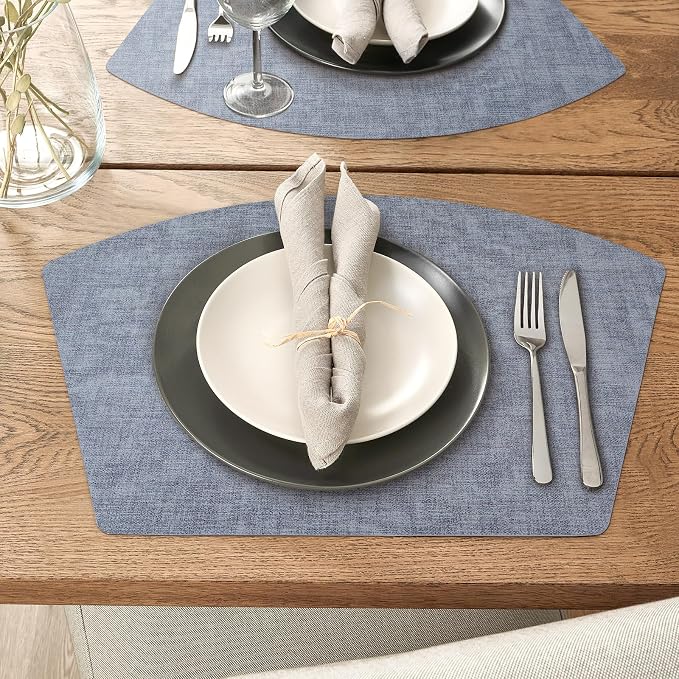 Round Table Placemats Set of 6, Faux Leather Wedge Shape Place Mats Heat Resistant Wipeable Washable Table Mats for Dining Outdoor Indoor, Blue