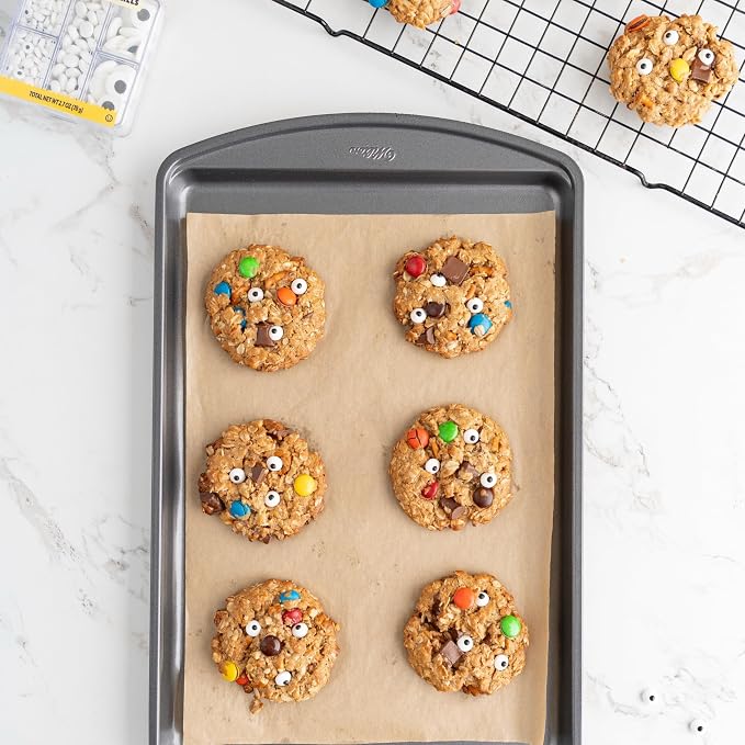 Wilton Gold Non-Stick Cookie Sheet, Made Without PFAS, 15.25 x 10.25 in. | Non-Stick Steel with Scratch-Resistant Coating, Resists Warping, Extended Handles, Dishwasher Safe, Perfect for Cookies
