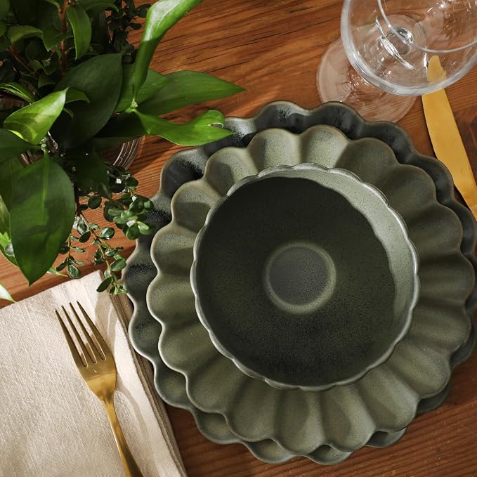Gibson Elite Bistro Fleur Plates and Bowls Sets, 12-Piece Stoneware Dinnerware Set for 4, Matte Green Scalloped Dish Set with Dinner Plates, Salad Plates & Bowls