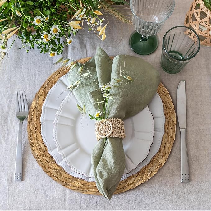 Kochorie Set of 24 Round Woven Placemats 13.8 Inches Bulrush Placemats Natural Hand-Woven Boho Rattan Placemats Wicker Table Mats Farmhouse Weave Place Mats for Home Dining Table