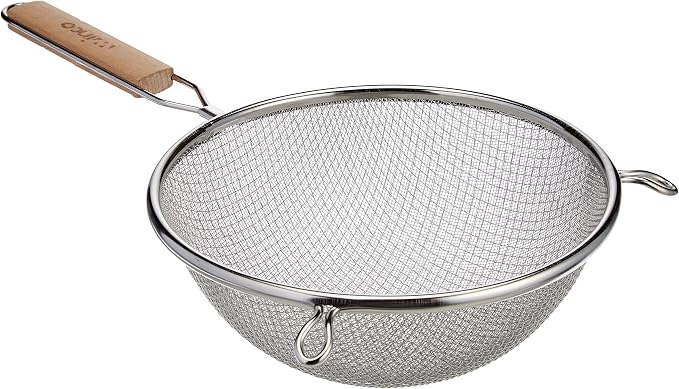 Winco MS3A-8D Strainer with Double Fine Mesh, 8-Inch Diameter, Medium, Stainless Steel, Tan | Foodservice, Great for Draining Pasta, Rinsing Produce, Straining and Kitchen Prep