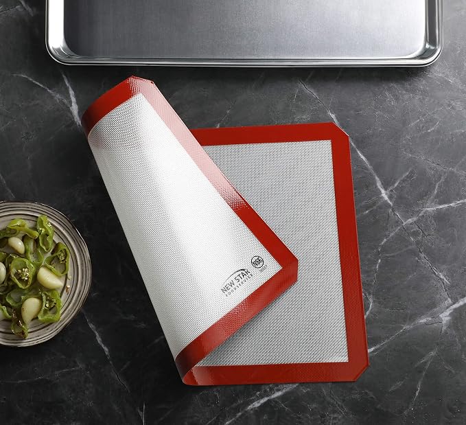 New Star Foodservice 530271 Commercial Grade Silicone Baking Mat Non Stick Pan Liner, 14 x 20 inch (Two-Thirds Size)