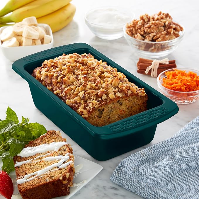 Chicago Metallic Everyday Nonstick Loaf Pan, 9x5 Inch Carbon Steel Bread Pan for Baking, Emerald Green, PTFE and PFOA Free Silicone Coating, Oven Safe to 450F