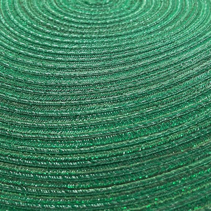 AHHFSMEI Round Braided Placemats Set of 6 Woven Table Mats for Dining Table Heat Resistant Easy to Clean Perfect for Kitchen & Home Decor (Christmas Green)